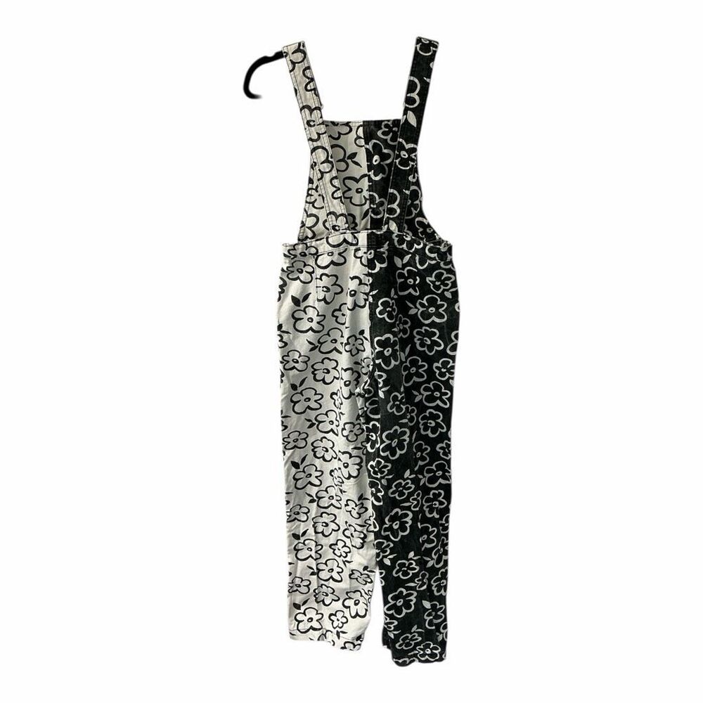 NWOT Forever 21 Women Size Small Black White Colorblock Floral Overalls Jumpsuit - Picture 4 of 5